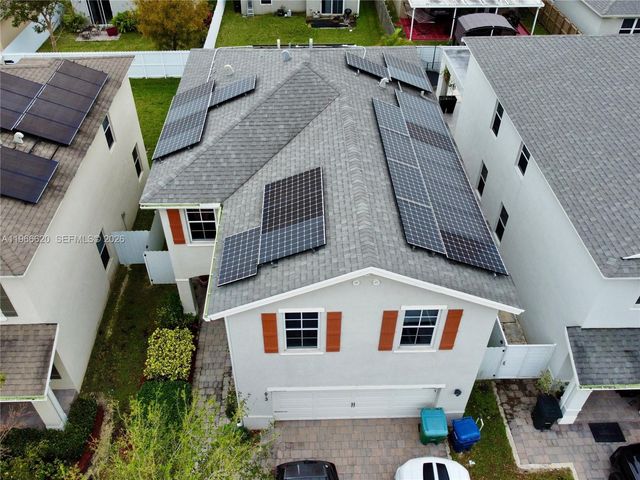 613 NE 5th Way, Florida City, FL 33034