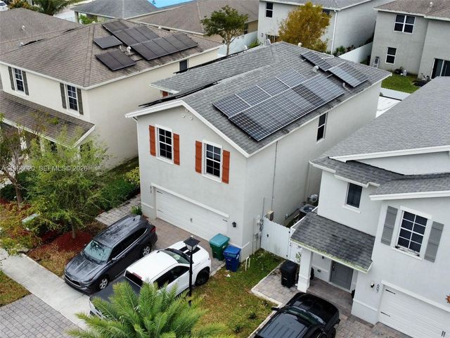 613 NE 5th Way, Florida City, FL 33034