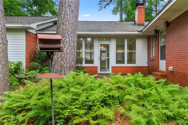 1812 25th Way E, Tuscaloosa, AL 35404