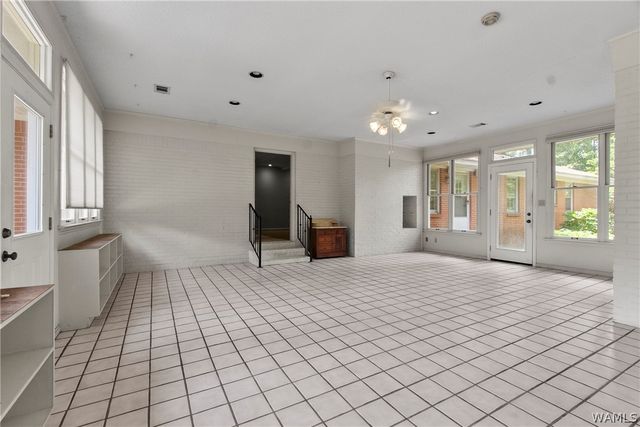 1812 25th Way E, Tuscaloosa, AL 35404
