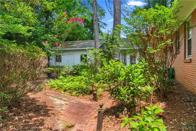 1812 25th Way E, Tuscaloosa, AL 35404