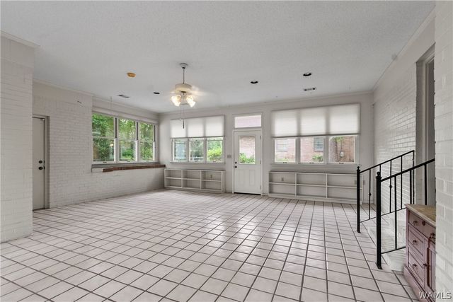 1812 25th Way E, Tuscaloosa, AL 35404