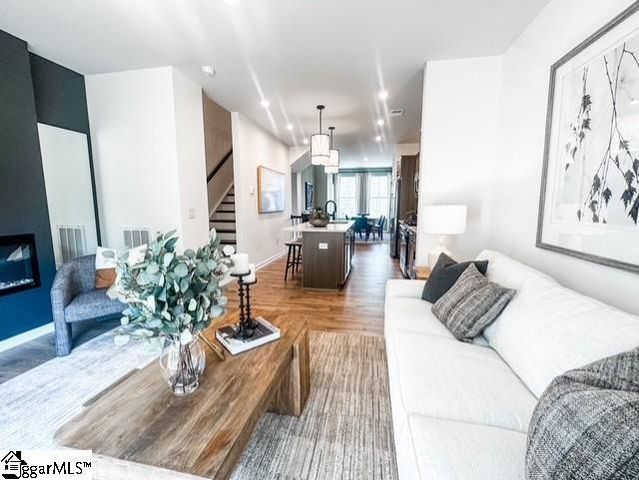 70 Broad River Way, Greenville, SC 29607