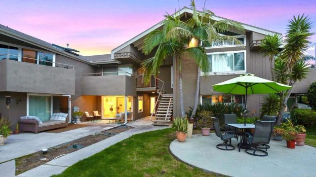 2517 Navarra Drive 1B, Carlsbad, CA 92009