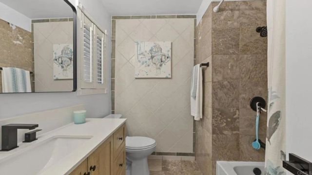 2517 Navarra Drive 1B, Carlsbad, CA 92009