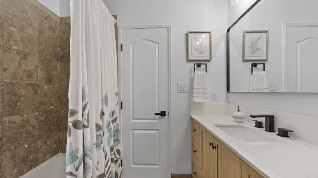 2517 Navarra Drive 1B, Carlsbad, CA 92009