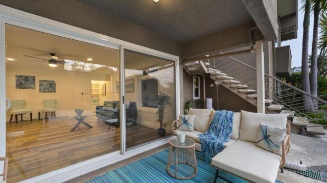 2517 Navarra Drive 1B, Carlsbad, CA 92009