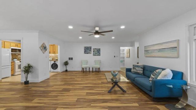 2517 Navarra Drive 1B, Carlsbad, CA 92009