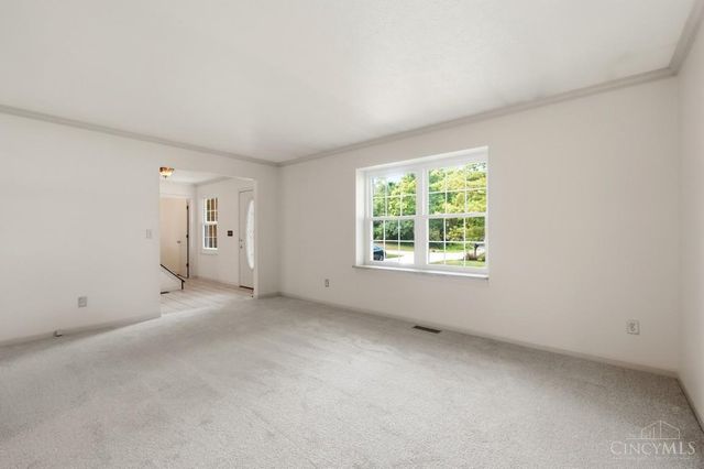 7590 Rolling Meadows Drive, West Chester, OH 45069