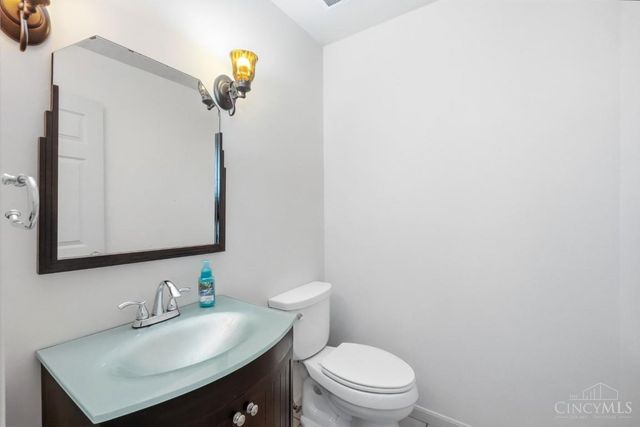 7590 Rolling Meadows Drive, West Chester, OH 45069