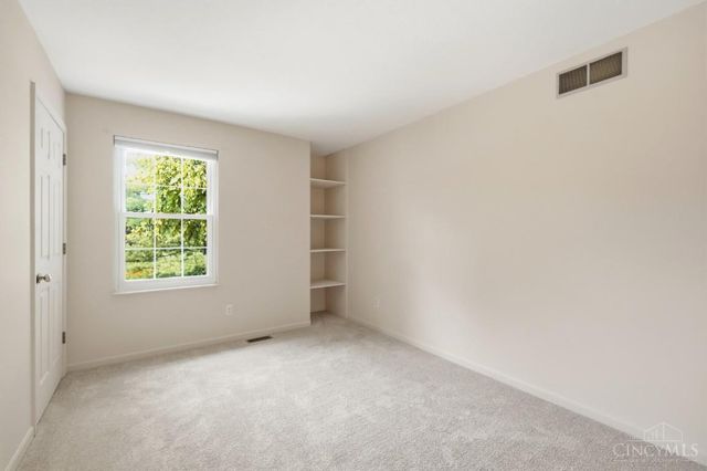 7590 Rolling Meadows Drive, West Chester, OH 45069