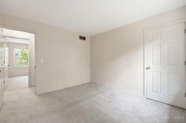 7590 Rolling Meadows Drive, West Chester, OH 45069