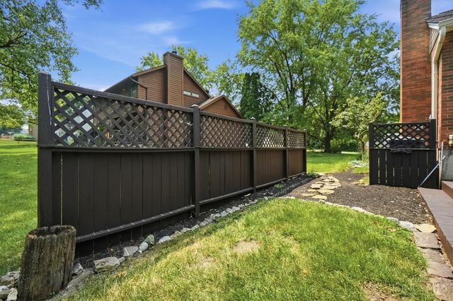 7590 Rolling Meadows Drive, West Chester, OH 45069