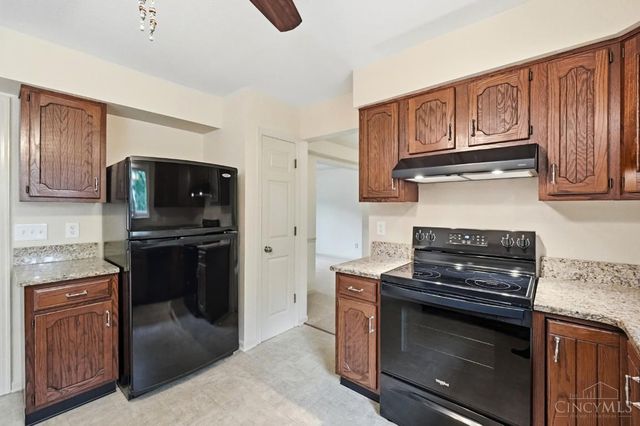 7590 Rolling Meadows Drive, West Chester, OH 45069