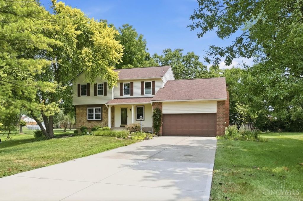7590 Rolling Meadows Drive, West Chester, OH 45069