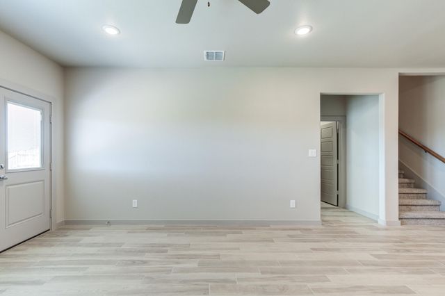 615 E 13th Street, Wolfforth, TX 79382