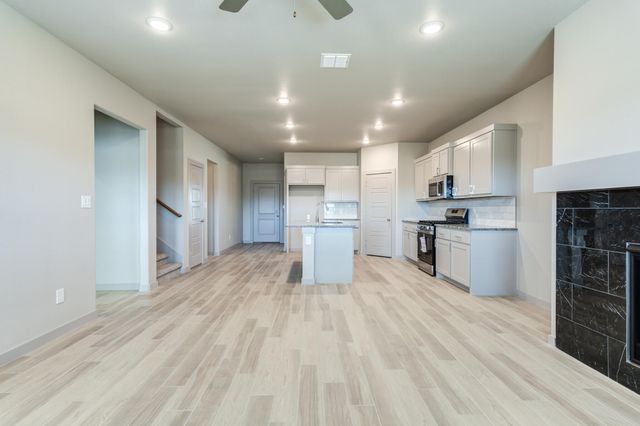 615 E 13th Street, Wolfforth, TX 79382