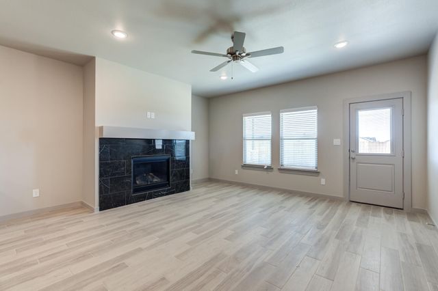 615 E 13th Street, Wolfforth, TX 79382