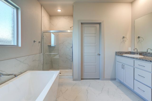 615 E 13th Street, Wolfforth, TX 79382