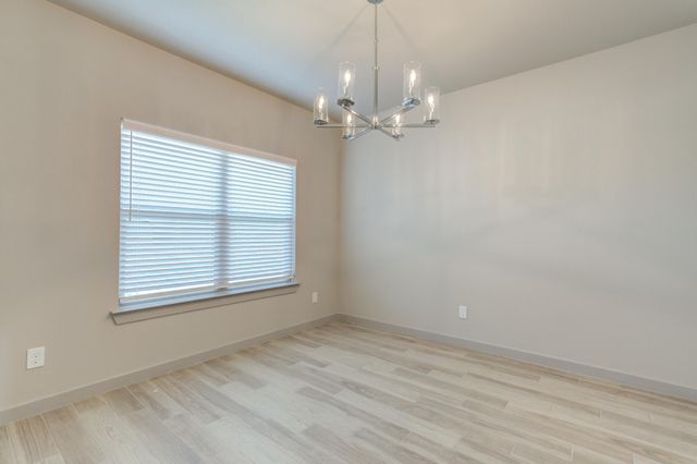 615 E 13th Street, Wolfforth, TX 79382