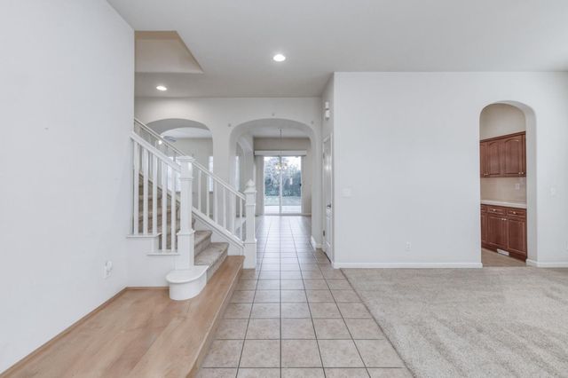 3202 Everglade Avenue, Clovis, CA 93619