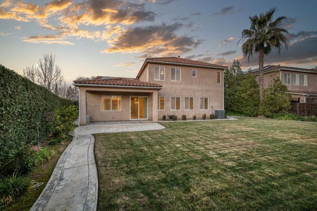 3202 Everglade Avenue, Clovis, CA 93619