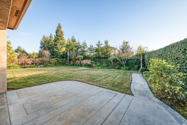 3202 Everglade Avenue, Clovis, CA 93619