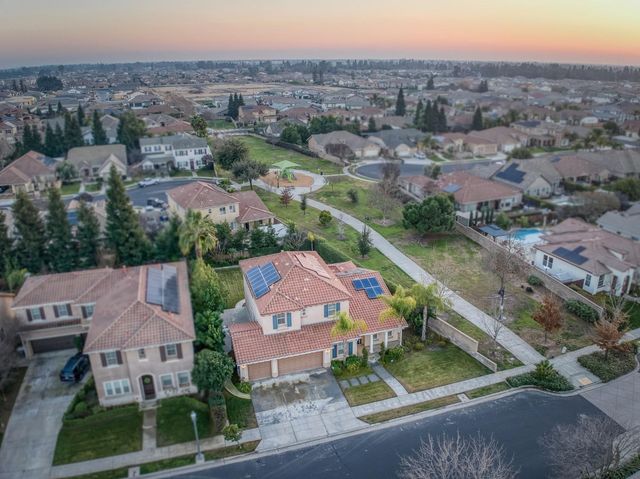 3202 Everglade Avenue, Clovis, CA 93619