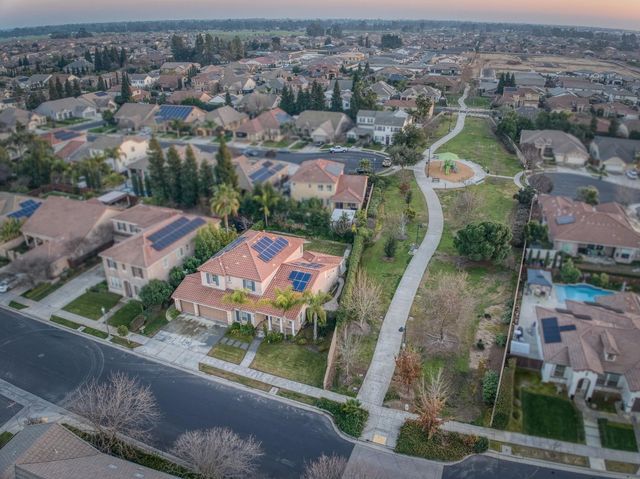 3202 Everglade Avenue, Clovis, CA 93619