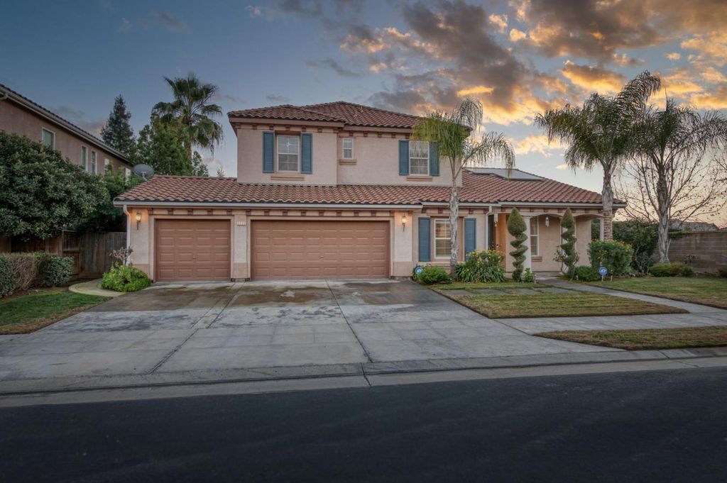 3202 Everglade Avenue, Clovis, CA 93619