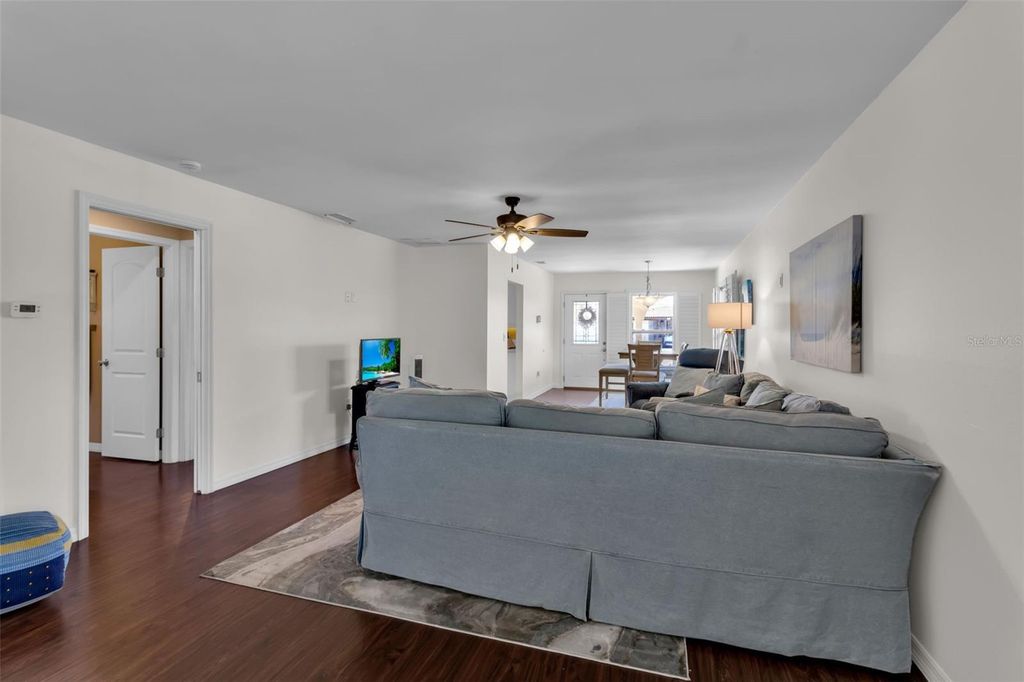 Image 20 of property listing at 3311 MERCER ROAD 3311, Bradenton, FL 34207