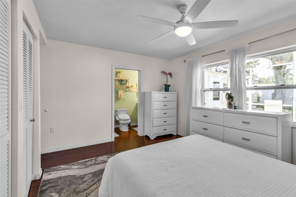 Image 32 of property listing at 3311 MERCER ROAD 3311, Bradenton, FL 34207