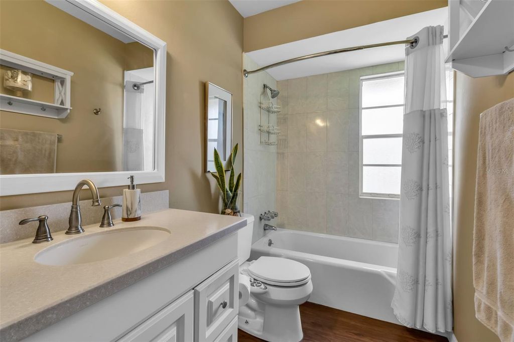 Image 38 of property listing at 3311 MERCER ROAD 3311, Bradenton, FL 34207