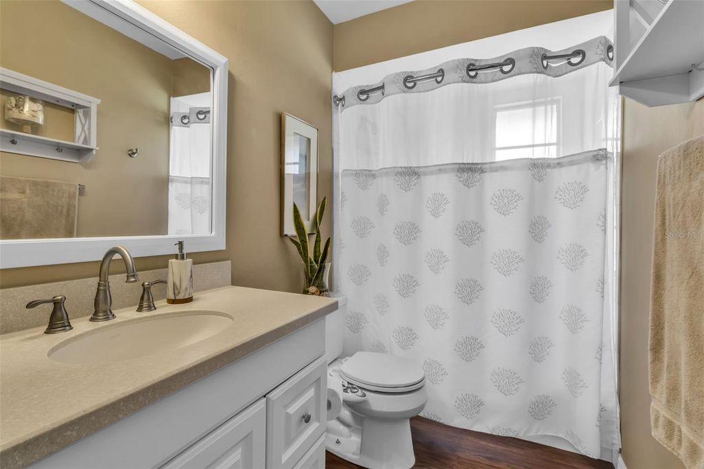 Image 39 of property listing at 3311 MERCER ROAD 3311, Bradenton, FL 34207