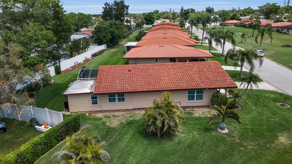 Image 50 of property listing at 3311 MERCER ROAD 3311, Bradenton, FL 34207
