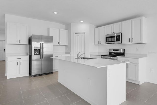 2110 LASSO LOOP, Eagle Lake, FL 33839