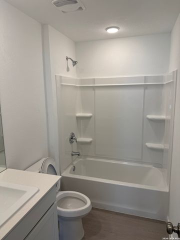 1522 Amie Bluff, San Antonio, TX 78221