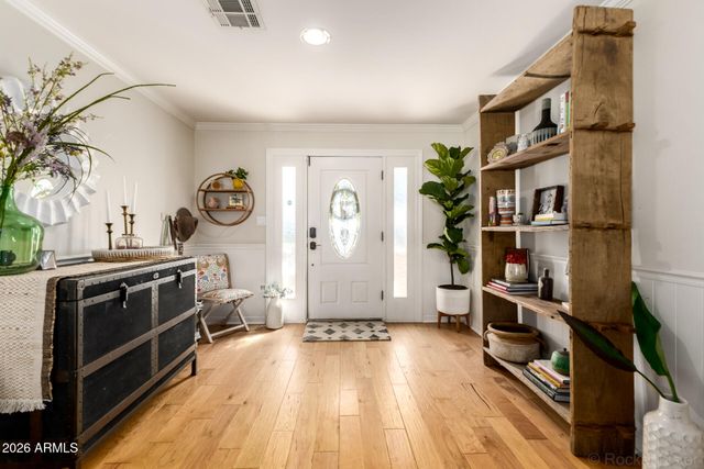 4330 E TURNEY Avenue, Phoenix, AZ 85018