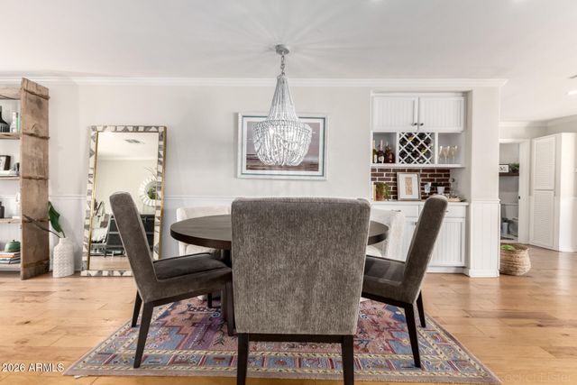 4330 E TURNEY Avenue, Phoenix, AZ 85018