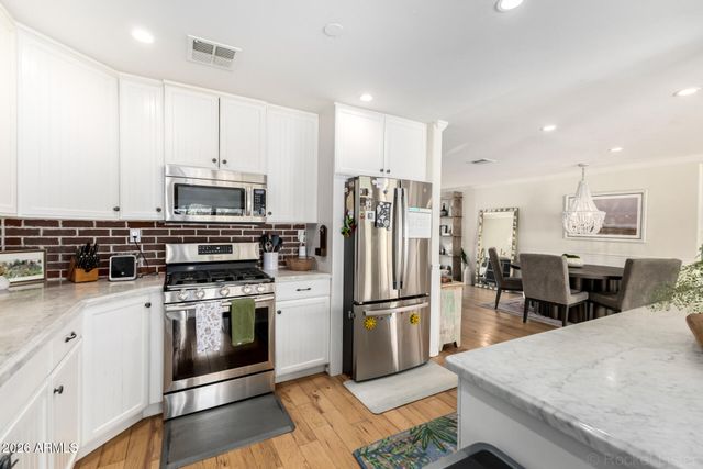 4330 E TURNEY Avenue, Phoenix, AZ 85018