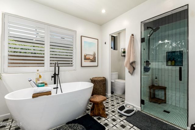 4330 E TURNEY Avenue, Phoenix, AZ 85018