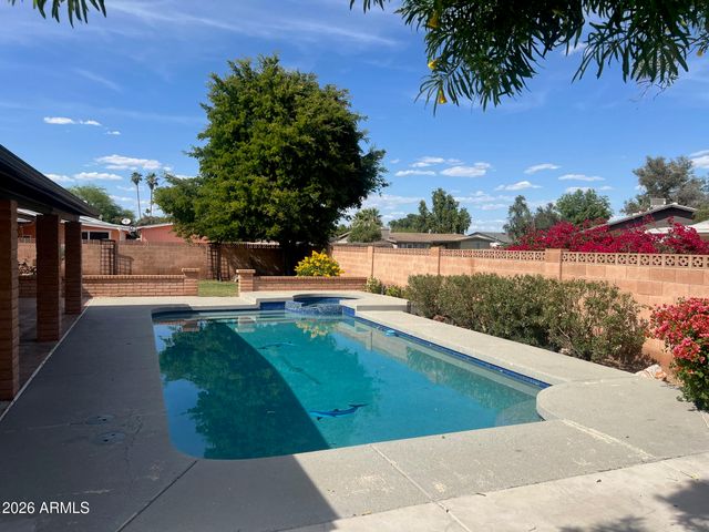 9041 N 42ND Avenue, Phoenix, AZ 85051