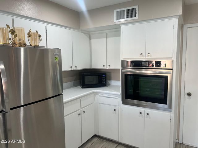 9041 N 42ND Avenue, Phoenix, AZ 85051