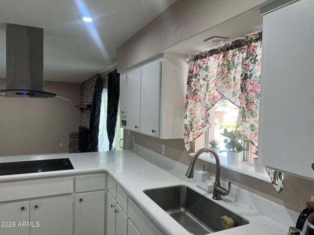 9041 N 42ND Avenue, Phoenix, AZ 85051
