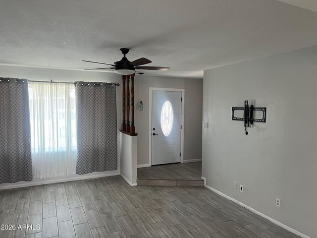 9041 N 42ND Avenue, Phoenix, AZ 85051