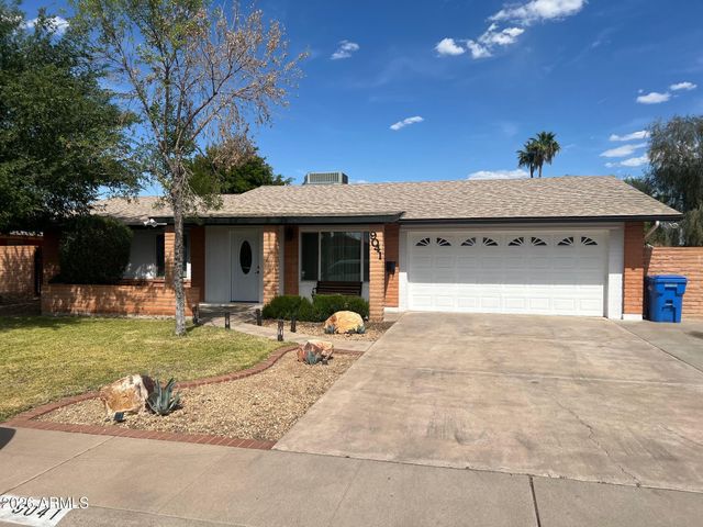 9041 N 42ND Avenue, Phoenix, AZ 85051