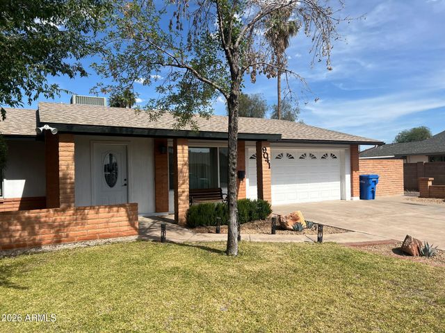 9041 N 42ND Avenue, Phoenix, AZ 85051