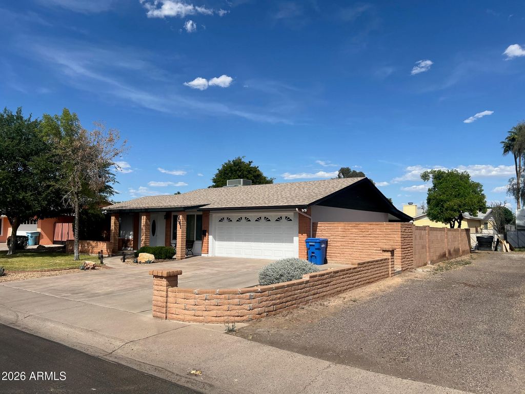 9041 N 42ND Avenue, Phoenix, AZ 85051 — photo 2