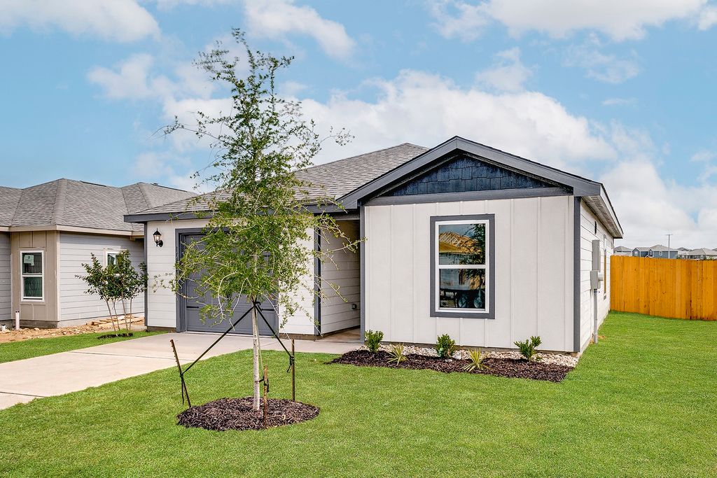 8309 White Wolf Trail, Ponder, TX 76259