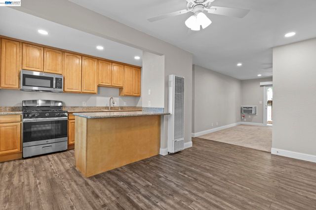 975 Murrieta Blvd 5, Livermore, CA 94550